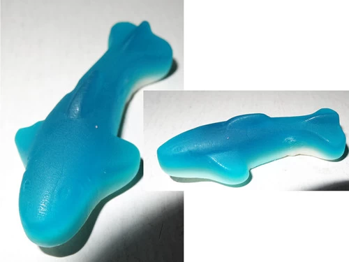 Gummy Blue Sharks (500g Bag) 1 Gummy Blue Sharks (500g Bag)